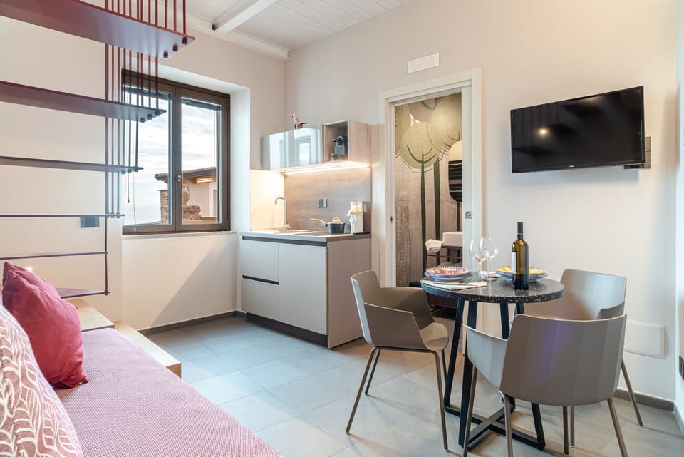 Superior Apartment, Ensuite (CASTELLO) | Private kitchen