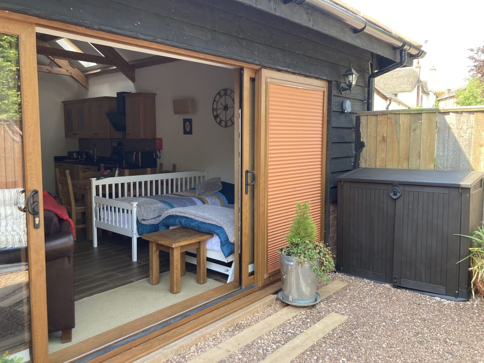 Cottage | Property grounds