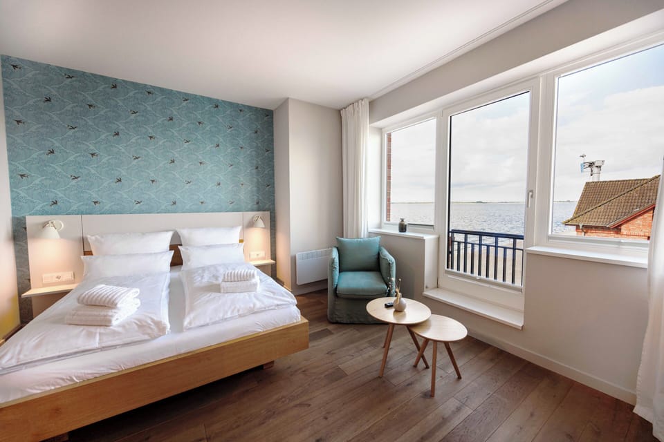 Standard Double Room | Free WiFi, bed sheets