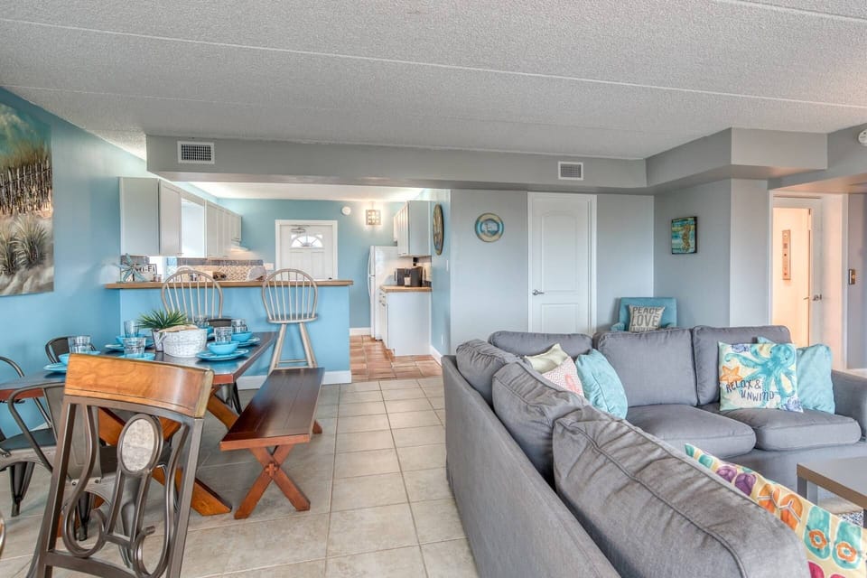 House (Atlantic Splash) | Exterior