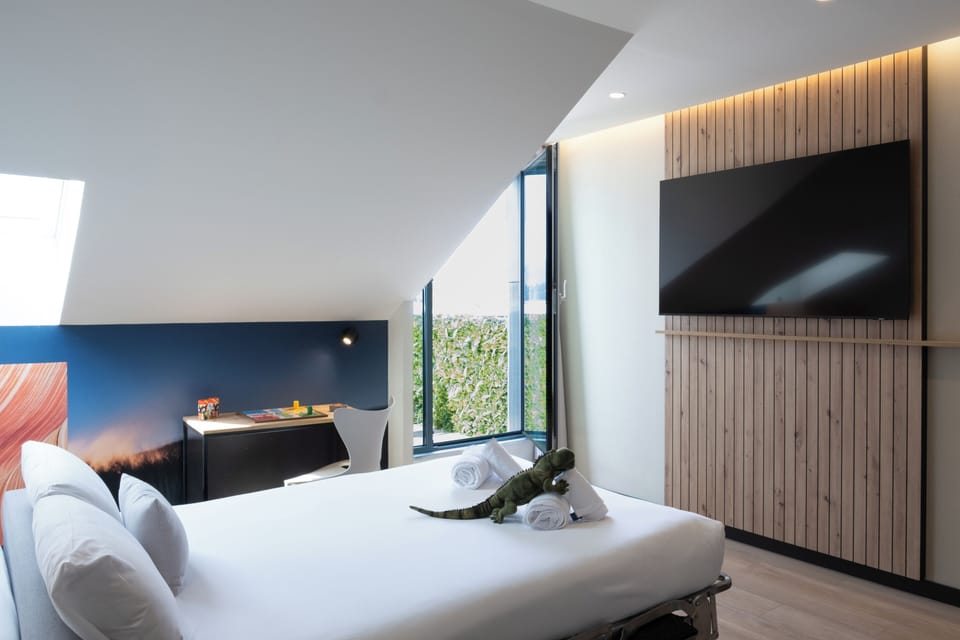 Family Room, 1 Double Bed with Sofa bed | Individually decorated, desk, laptop workspace, soundproofing