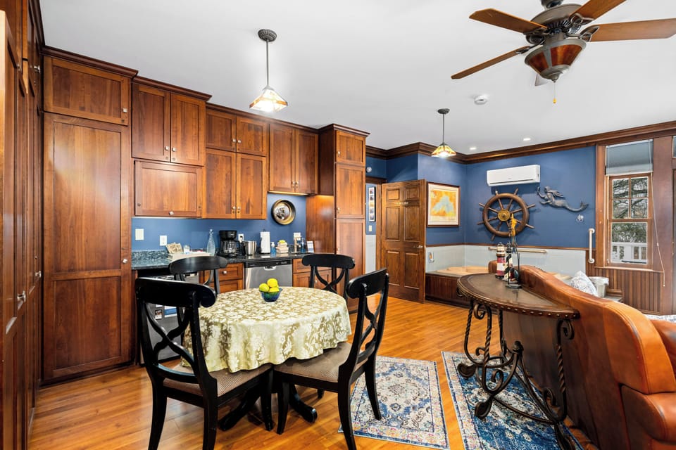 Bespoke Studio Suite, 1 King Bed, Jetted Tub | Pillowtop beds, individually decorated, individually furnished