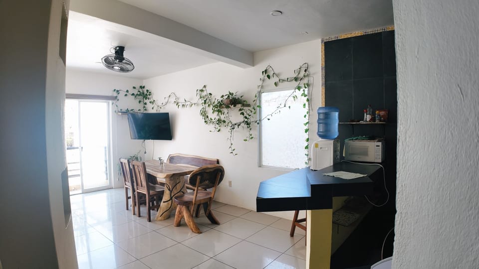 Comfort Room, 1 King Bed, Ensuite | Living area