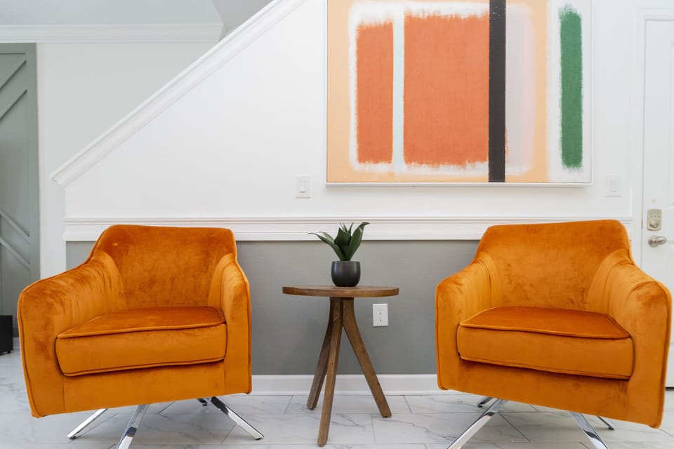 Family Townhome, 5 Bedrooms | Living area | 60-inch Smart TV with cable channels, Netflix, Hulu