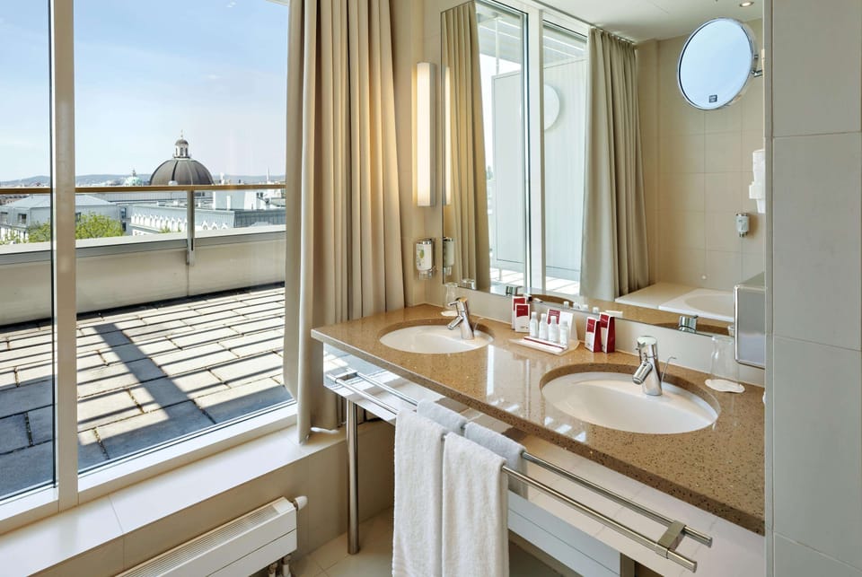 Special Suite | Bathroom | Free toiletries, hair dryer, bidet, towels