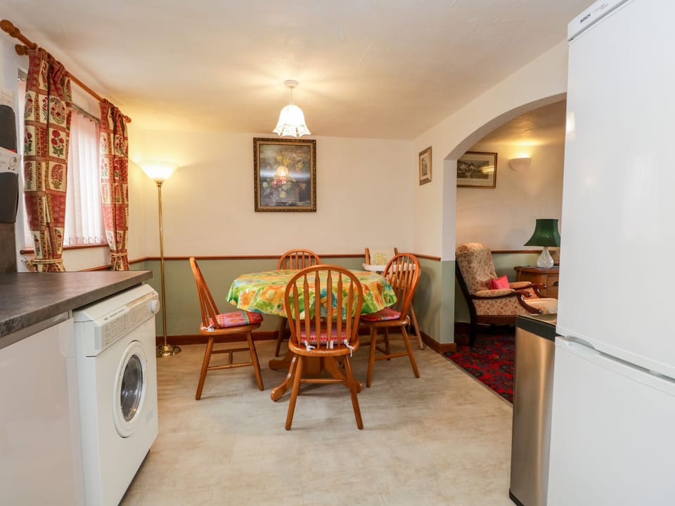 Cottage | Interior