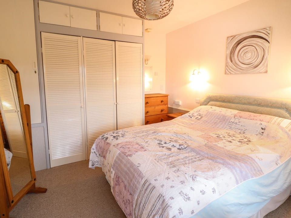 Cottage | 2 bedrooms, individually decorated, individually furnished, free WiFi