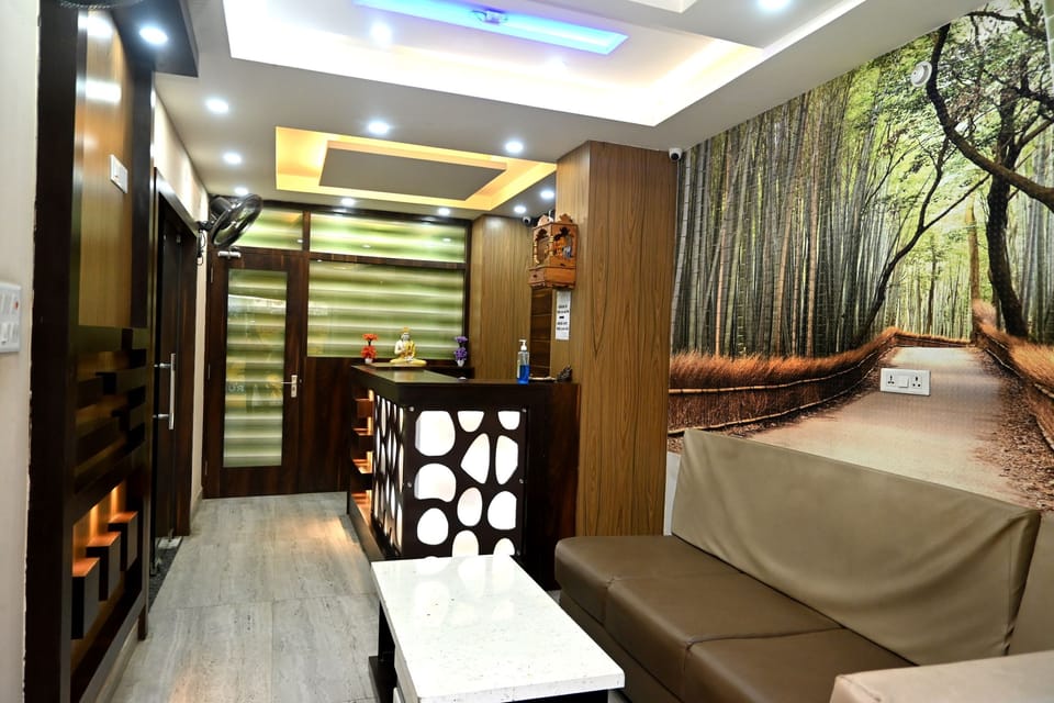 Hotel KB Palace Bed and Breakfast in Varanasi