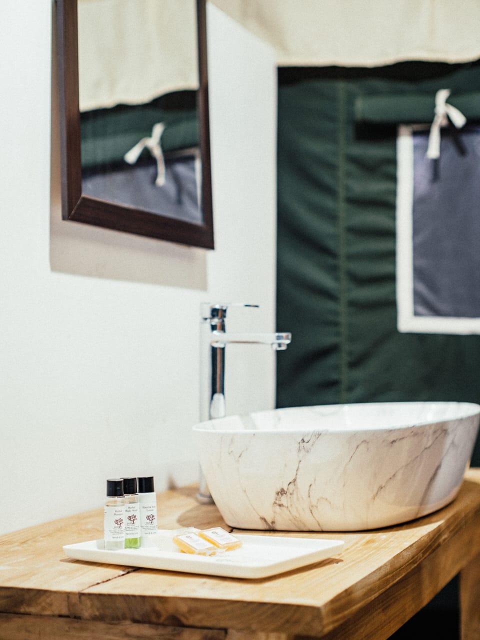 Deluxe Room | Bathroom