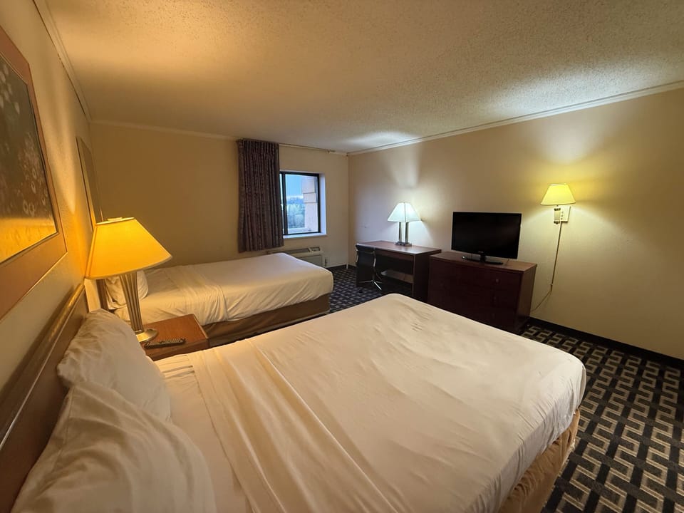 Standard Room, 2 Queen Beds, Non Smoking | Soundproofing