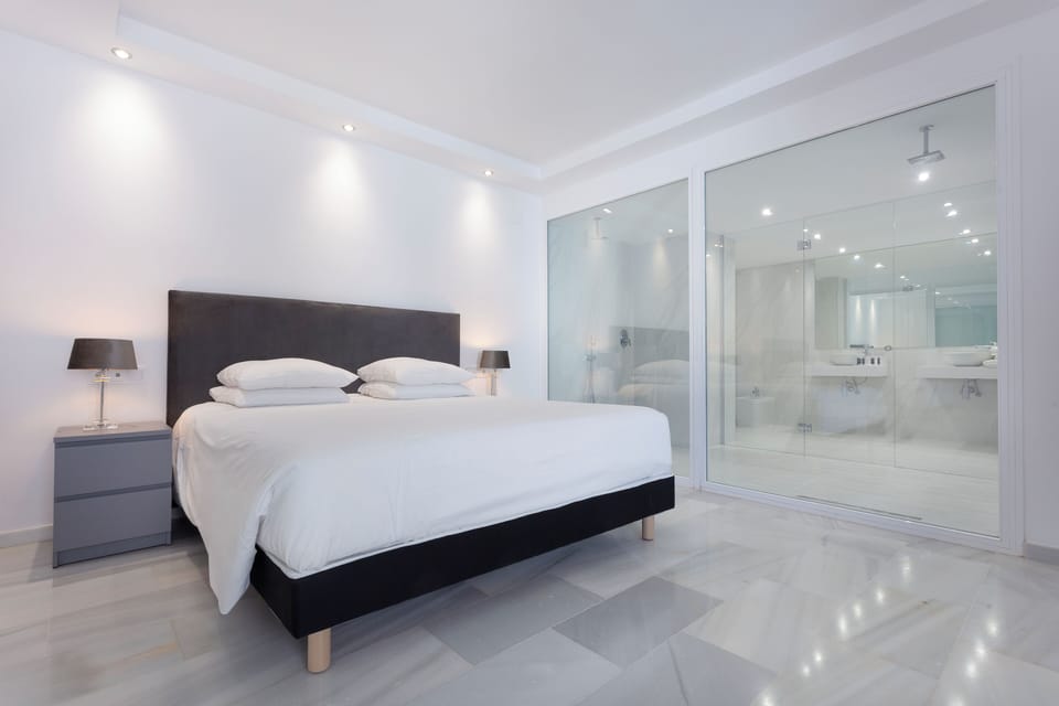 In-room safe, iron/ironing board, free WiFi, bed sheets