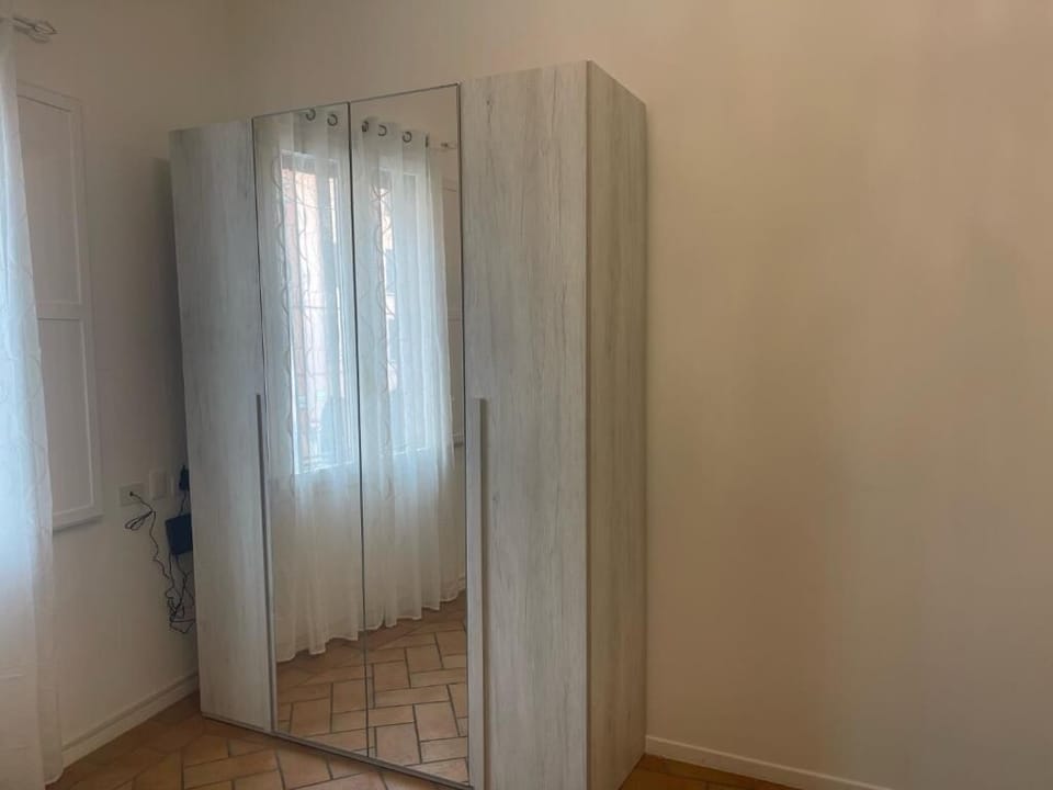 Comfort Apartment | Wardrobe