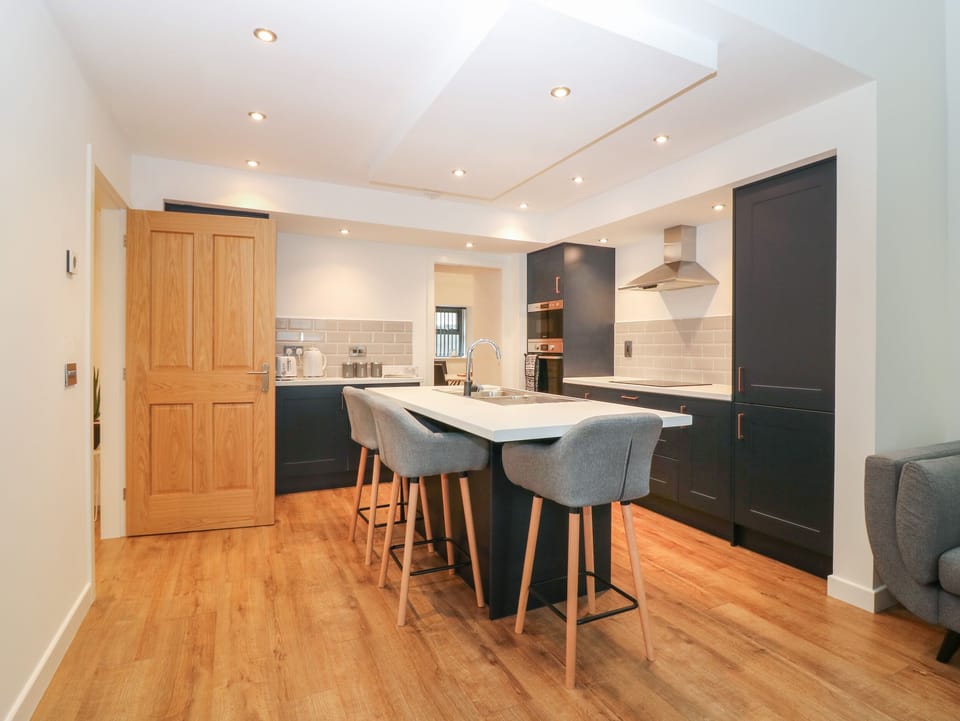 Cottage | Interior