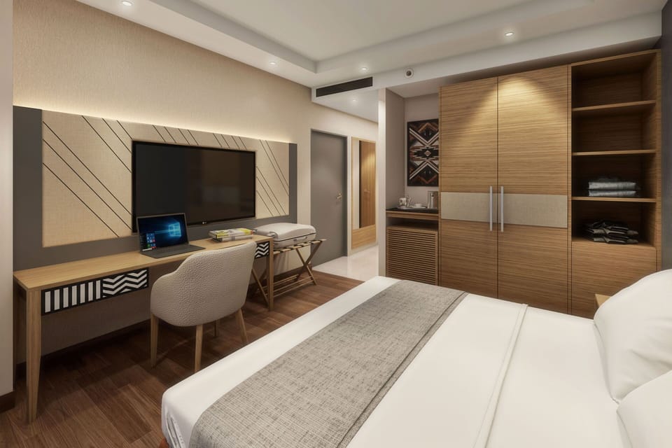 Premium bedding, minibar, in-room safe, desk