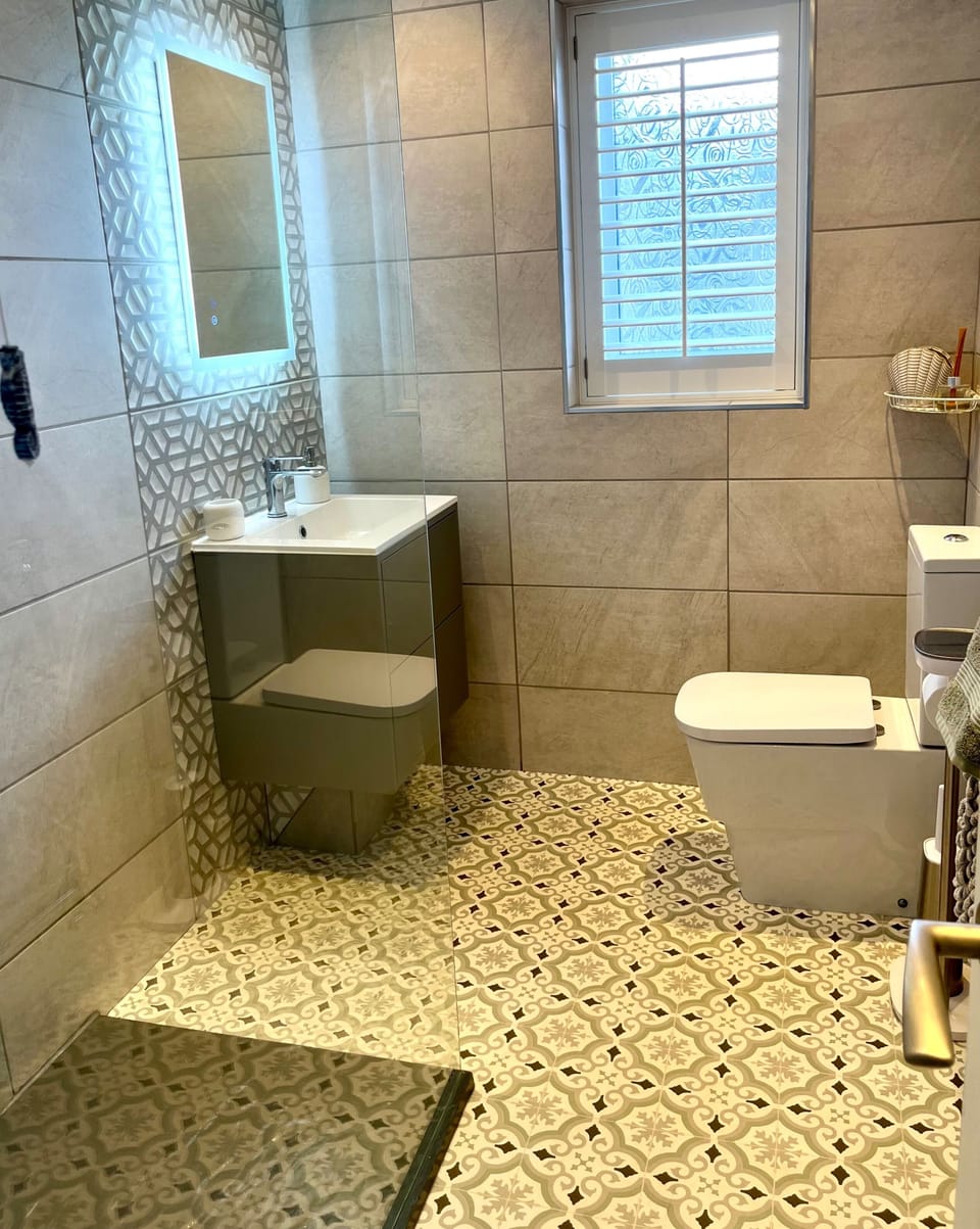 Tegfan Holiday Home, North Wales With Hot Tub Cottage in Wales