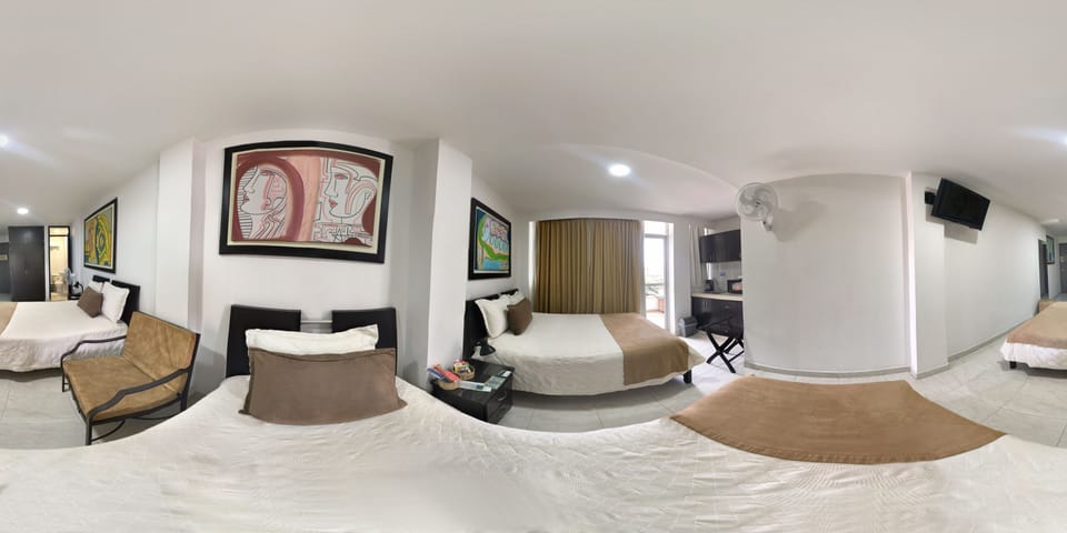 Premium bedding, free minibar items, individually furnished, desk
