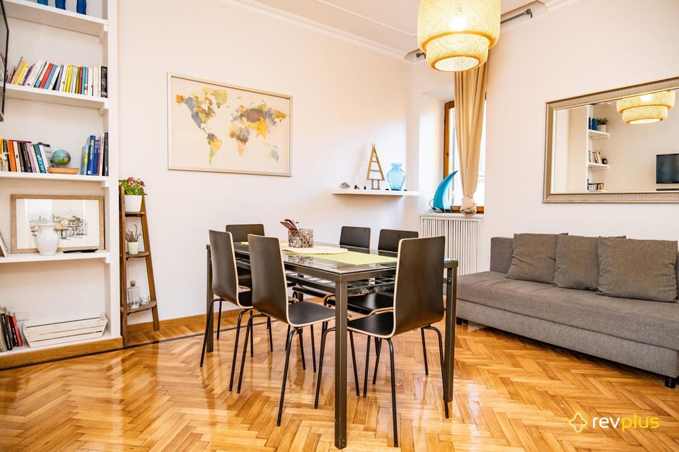 Deluxe Apartment | Living area
