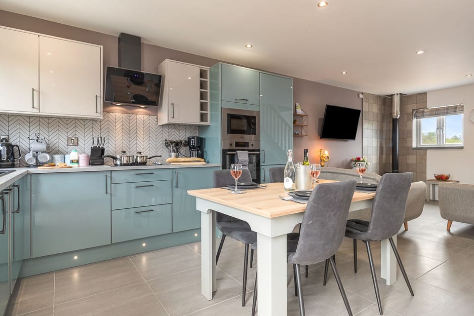 Family Cottage, Private Bathroom | Shared kitchen