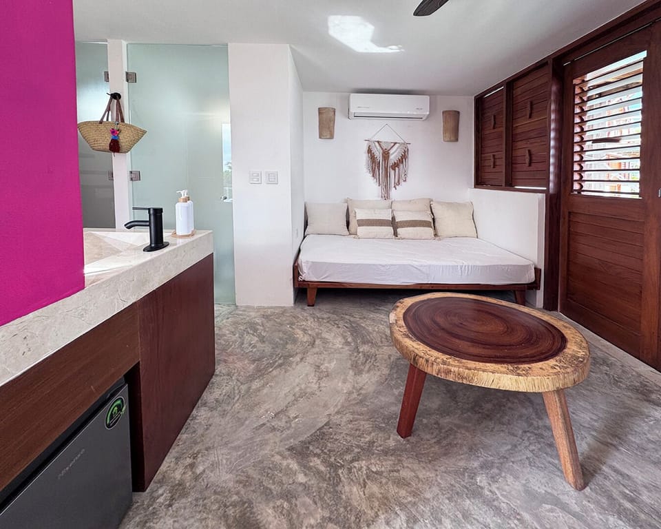 Superior Cabin | Living area | 28-inch Smart TV with digital channels, TV