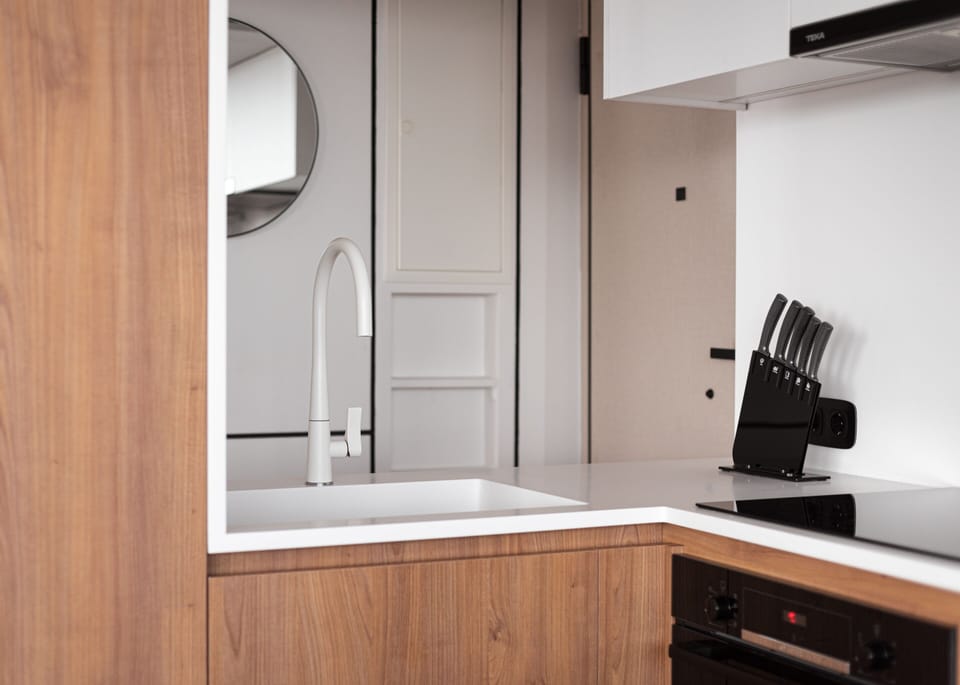 Signature Apartment, 1 Queen Bed with Sofa bed, Balcony, Sea View | Private kitchen | Full-size fridge, microwave, oven, stovetop