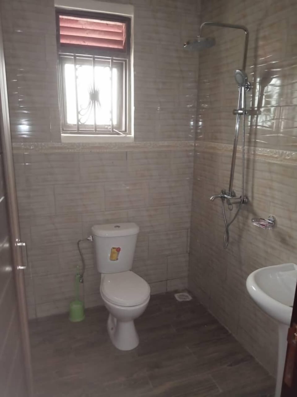 Shower, rainfall showerhead, towels, soap