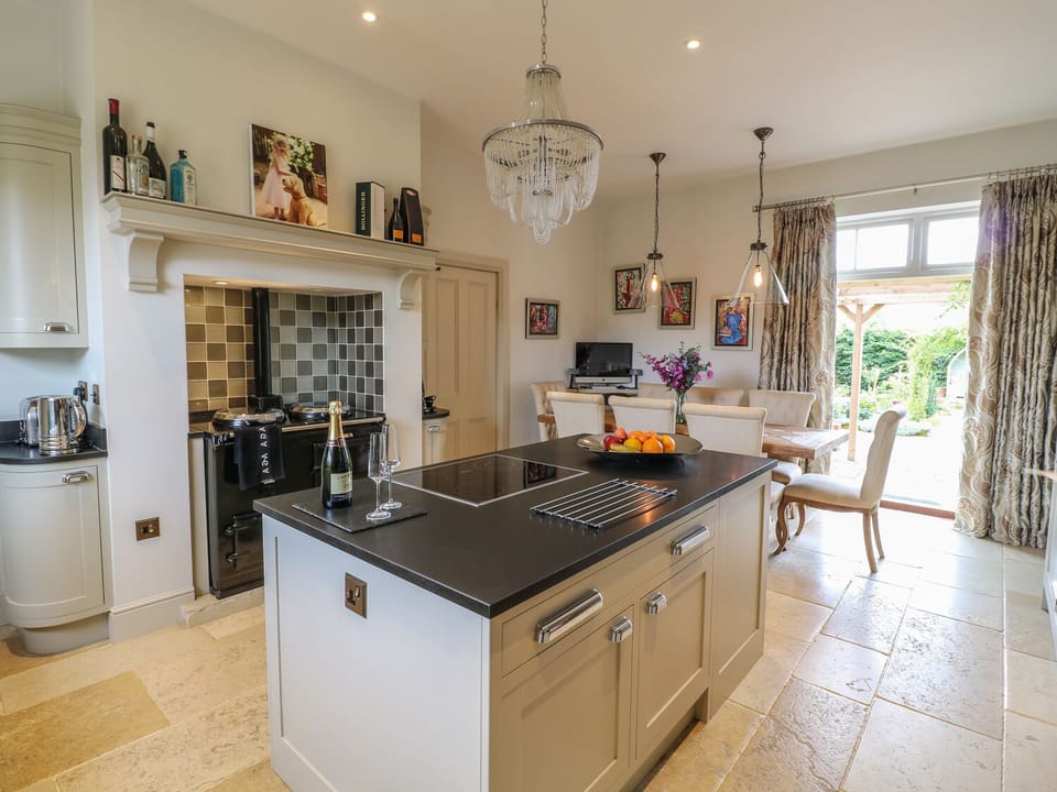 Cottage | Interior