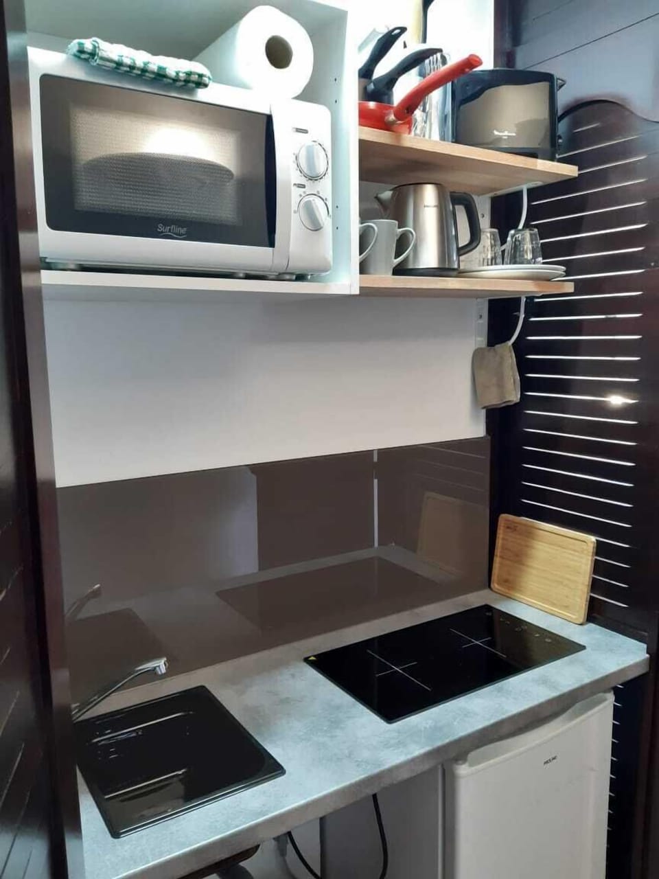 Standard Studio, Non Smoking, Sea View | Private kitchen | Espresso maker, coffee/tea maker, fridge, microwave