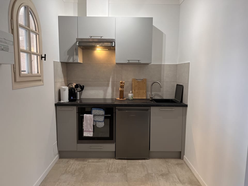 Exclusive Studio | Private kitchen | Fridge, espresso maker, electric kettle