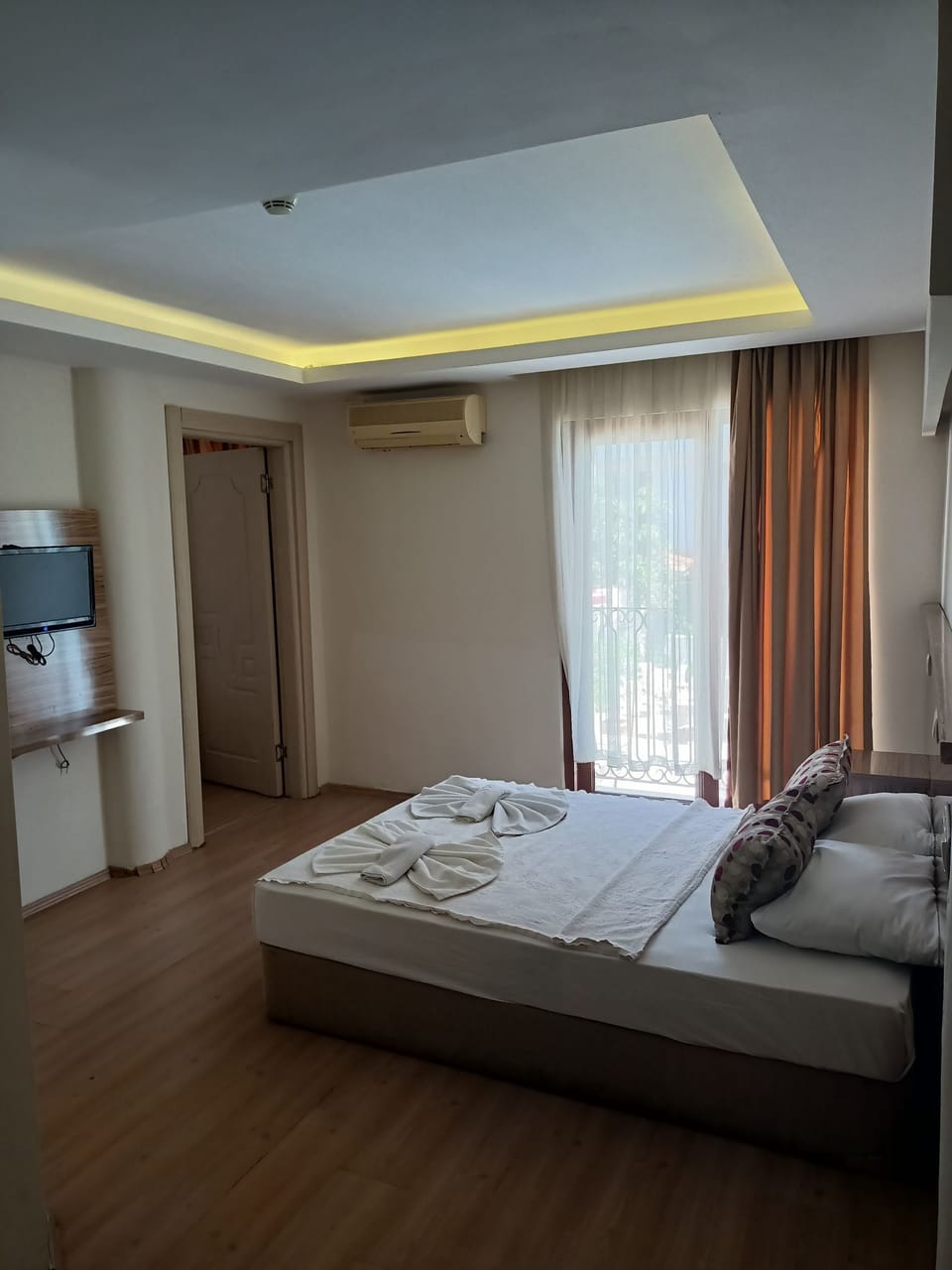 Standard Triple Room | Premium bedding, blackout drapes, soundproofing, WiFi (free)