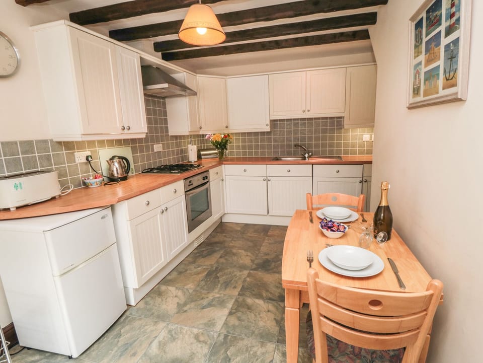 Cottage | Interior