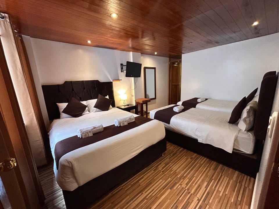 Family Quadruple Room, 1 Bedroom | WiFi (free), bed sheets