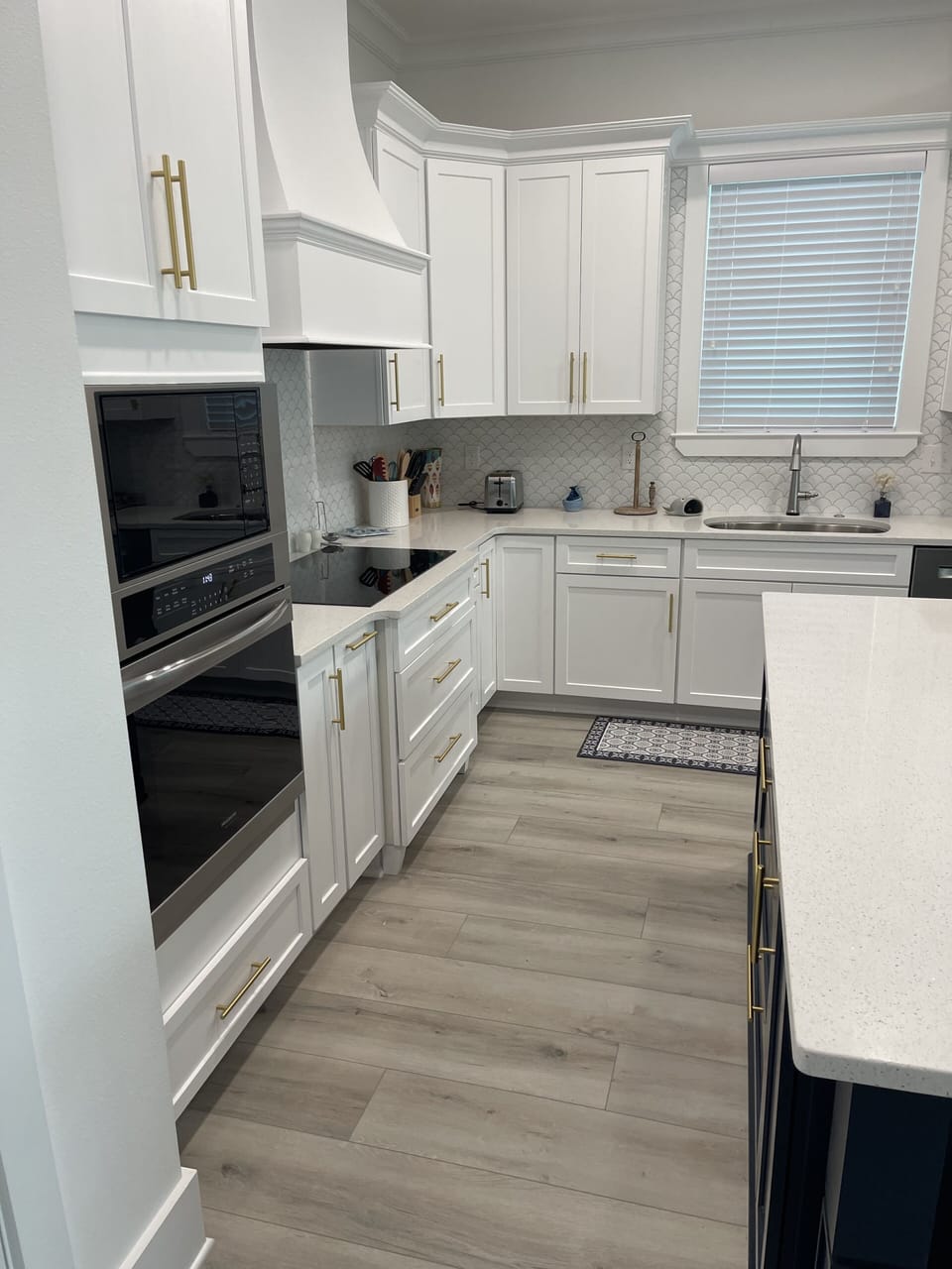 House, 5 Bedrooms | Private kitchen | Fridge, oven, coffee/tea maker, toaster