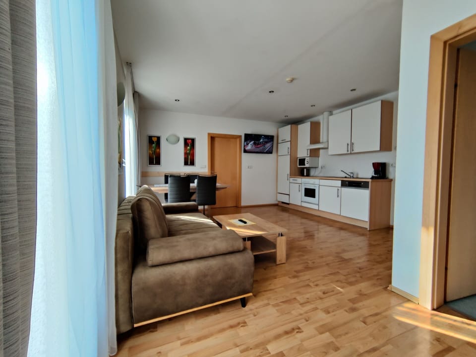 Room, 2 Bedrooms, Accessible, Balcony | Living room