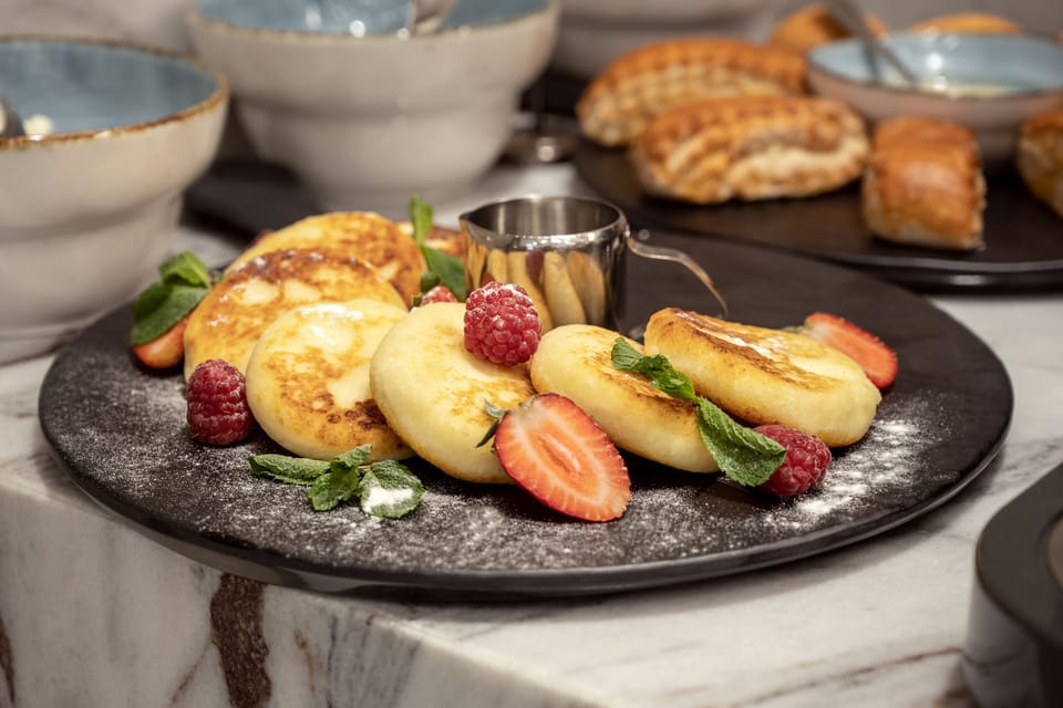 Daily buffet breakfast for a fee