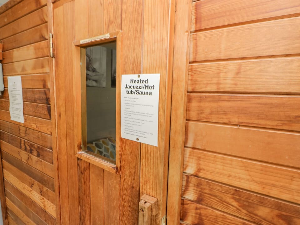 Cottage | Spa