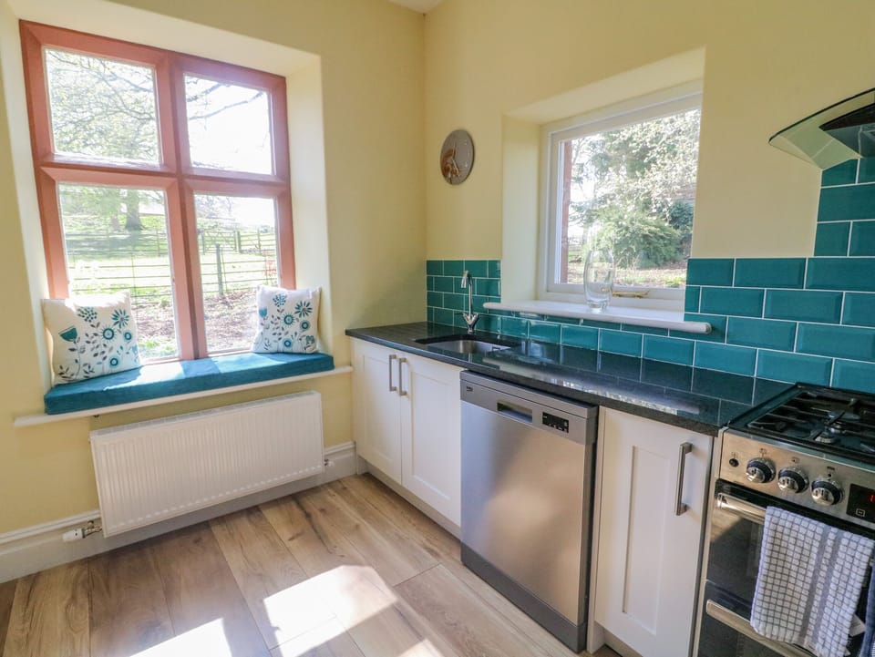 Cottage | Interior