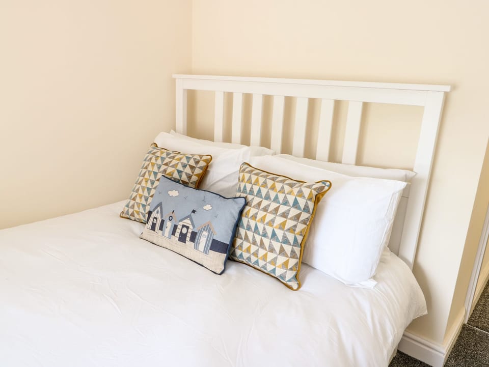 Cottage | 2 bedrooms, individually decorated, individually furnished, free WiFi