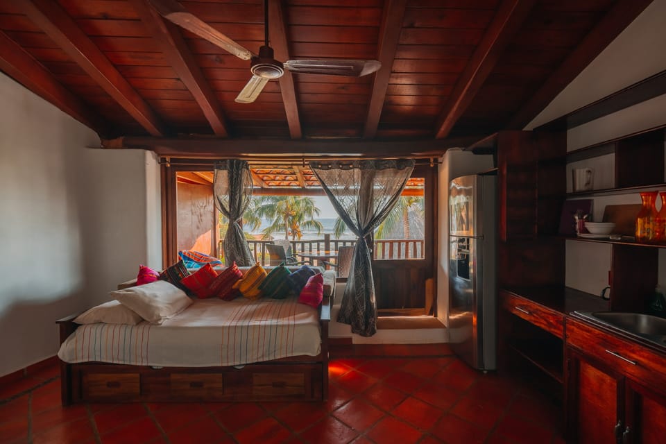 Mariposa Multi bed Suite | Living area