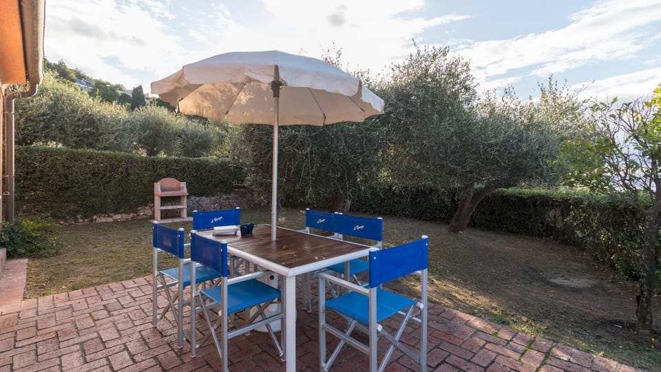 House | 2 bedrooms, iron/ironing board, WiFi