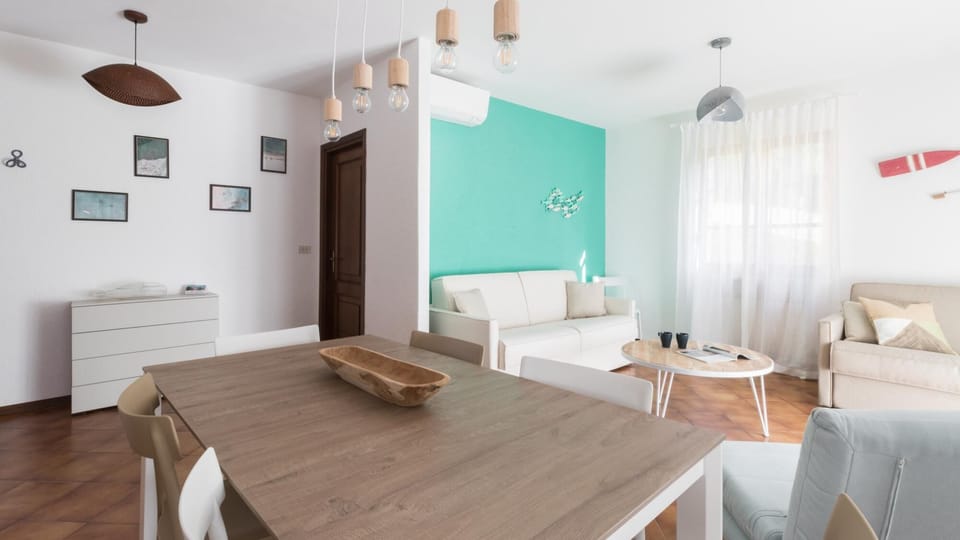 House | 2 bedrooms, iron/ironing board, WiFi