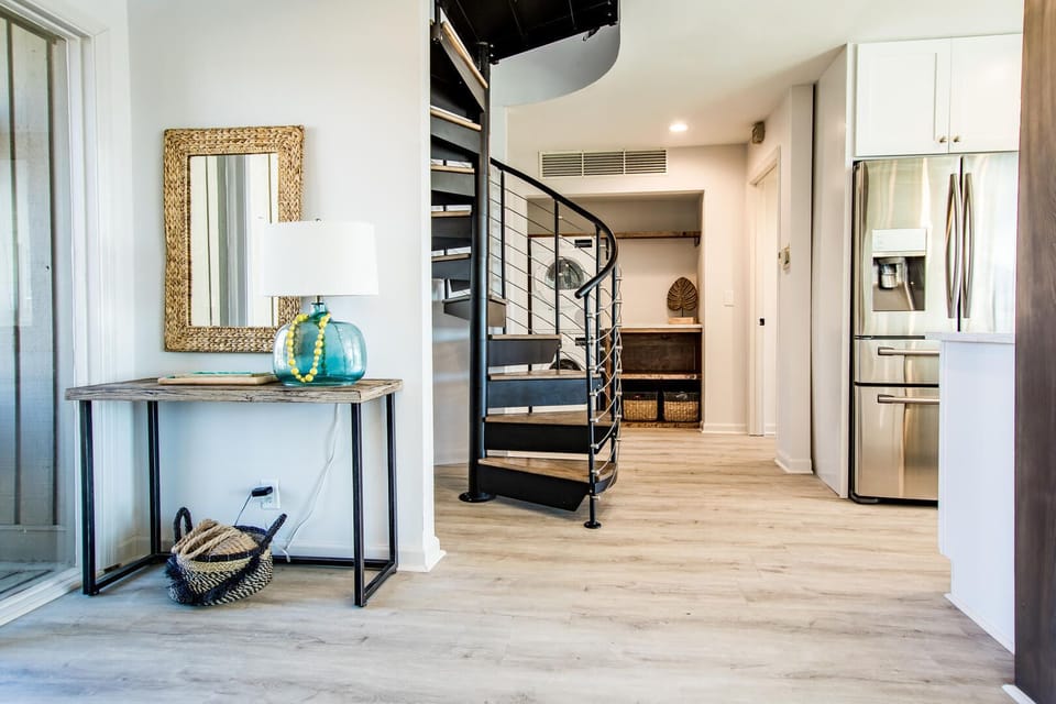 Condo, Multiple Beds, Balcony, Ocean View | Interior