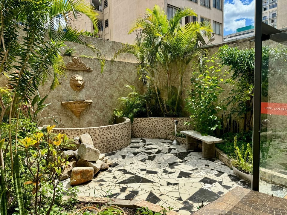 Family Room | Terrace/patio
