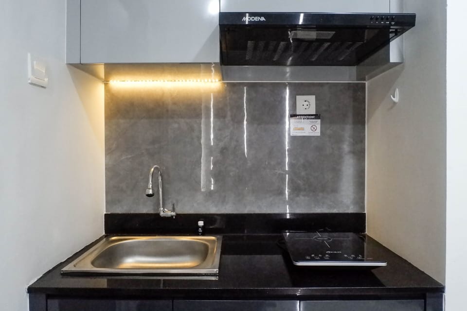 Fridge, stovetop, cookware/dishes/utensils