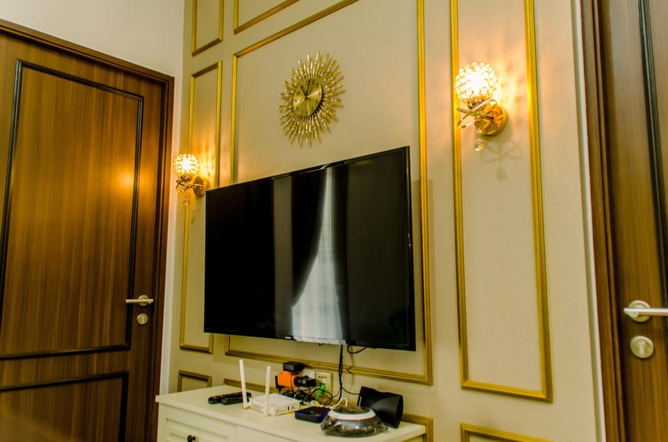 TV