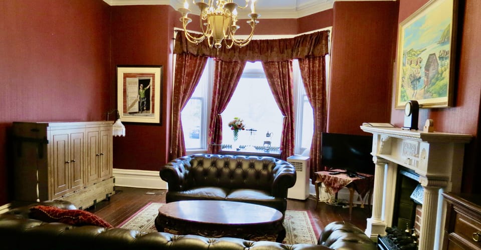 Presidential Apartment | Egyptian cotton sheets, premium bedding, down comforters, pillowtop beds