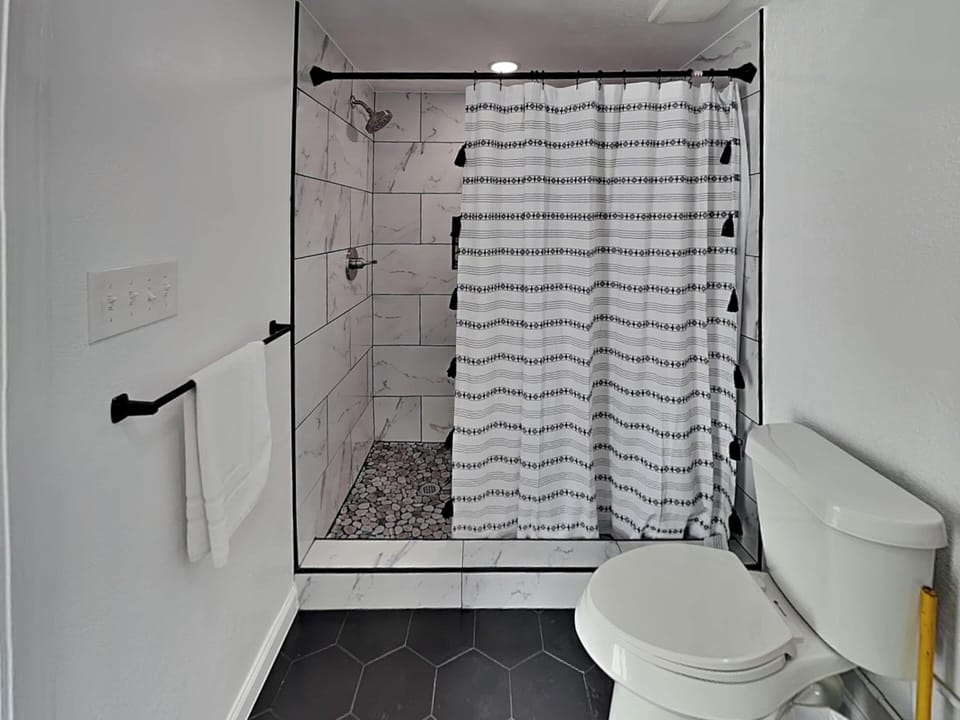 Always 5 O'clock by Ryson Vacation Rentals Cottage in Galveston Island