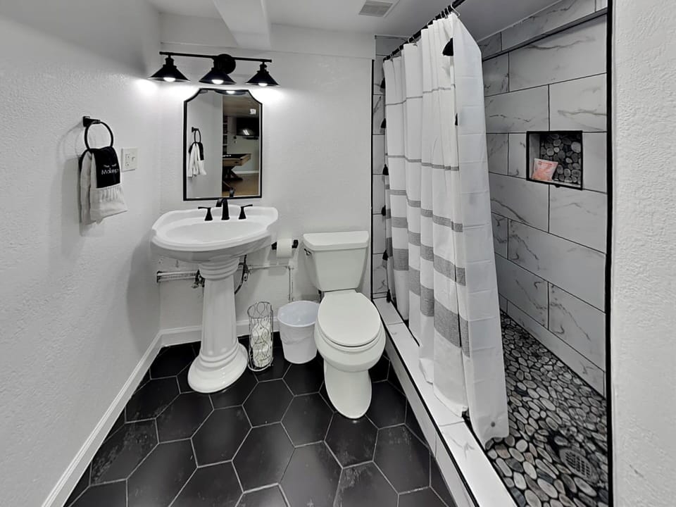 House (5 Bedrooms) | Property amenity