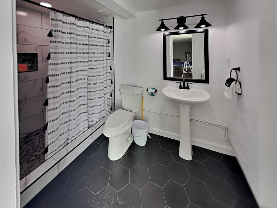House (5 Bedrooms) | Property amenity