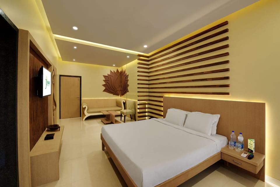 Deluxe Studio Suite | Free WiFi