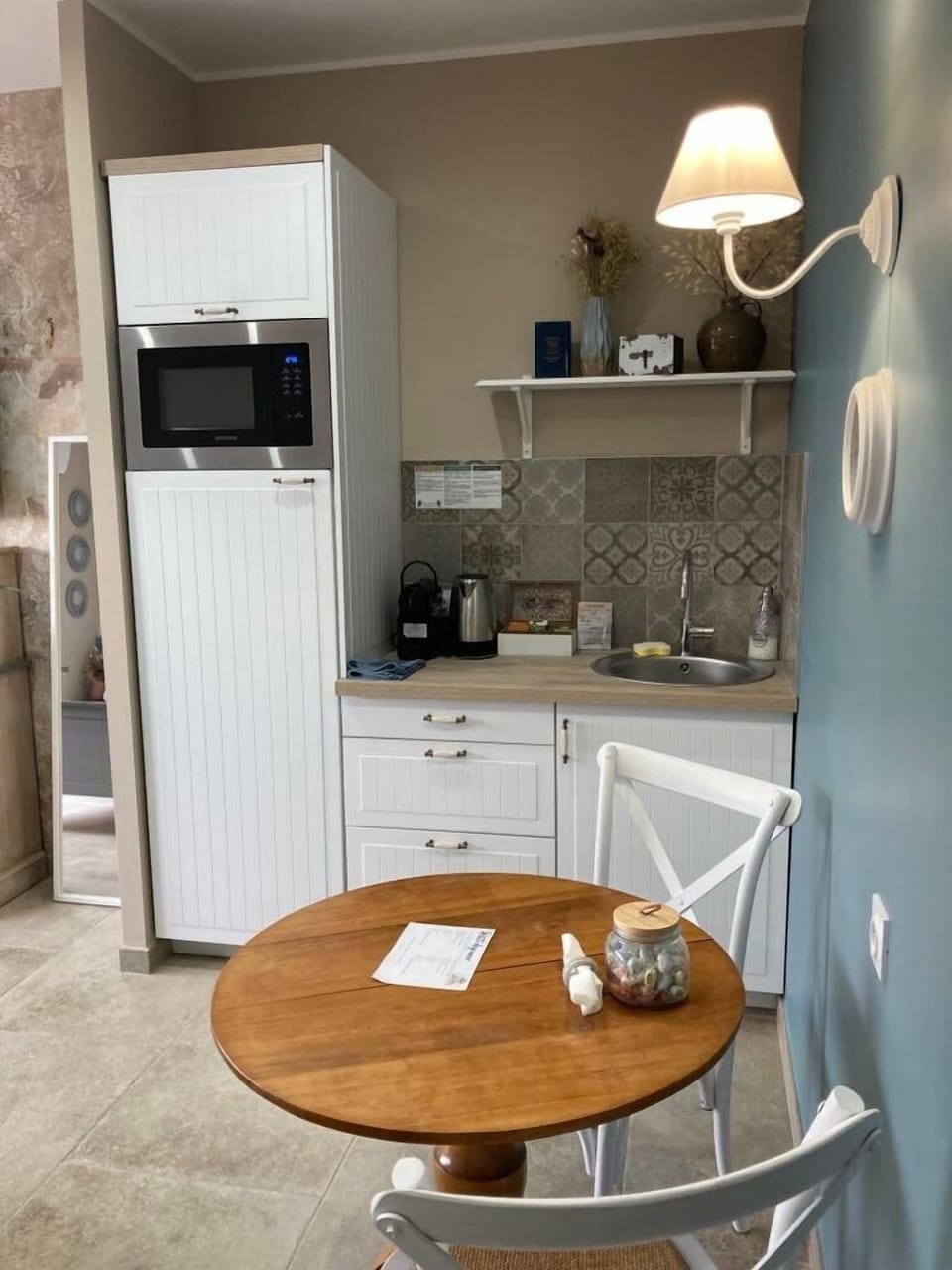 Coffee/tea maker, electric kettle